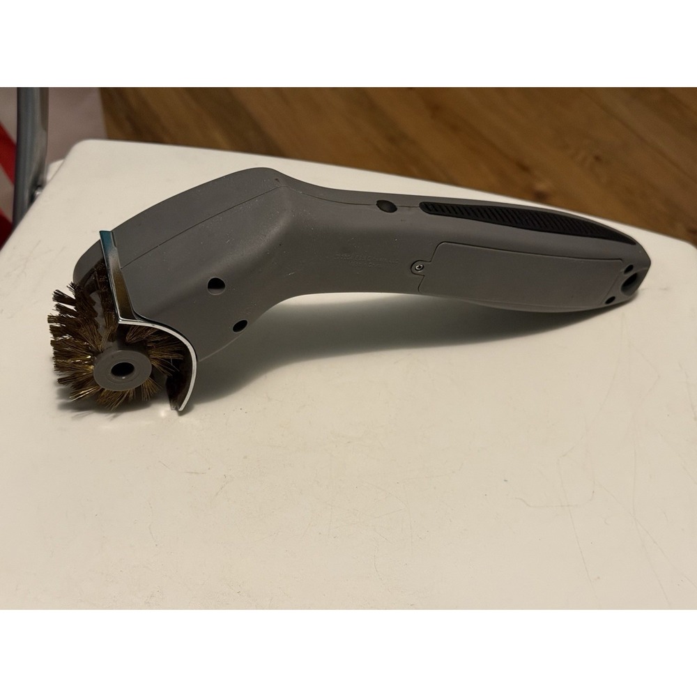 Grill Tek Grill Brush, Battery operated , Good Condition